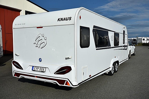 Knaus 650 PXB Südwind, Queenbed 25 of 27
