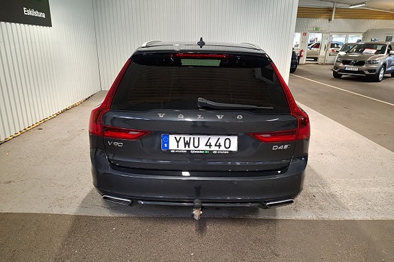 Volvo V90 8 of 18