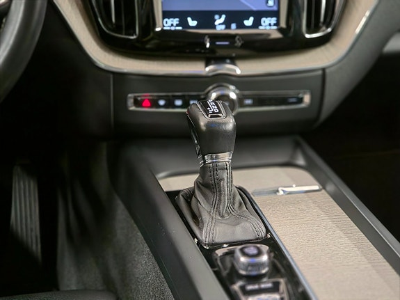 Volvo XC60 15 of 26