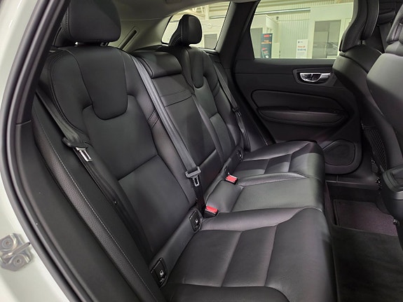 Volvo XC60 26 of 26