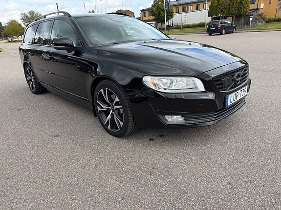 Volvo V70 3 of 10