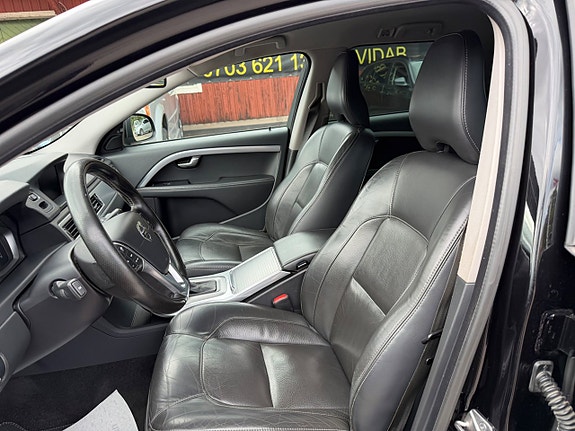 Volvo V70 7 of 10