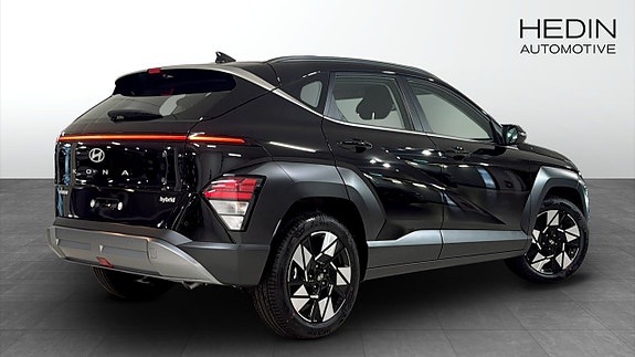 Hyundai Kona 2 of 12