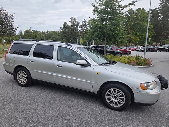 Volvo V70 5 of 15