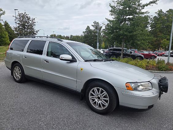 Volvo V70 10 of 15