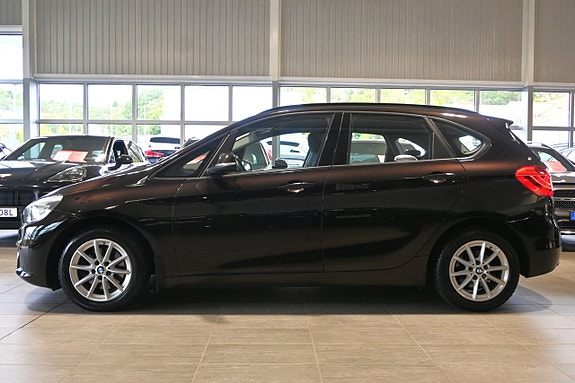 BMW 218i 2 of 24