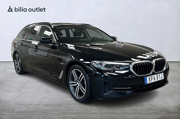 BMW 530e 2 of 30