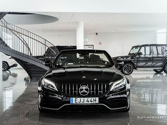 Mercedes-Benz C63 4 of 24