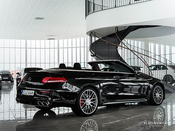 Mercedes-Benz C63 21 of 24