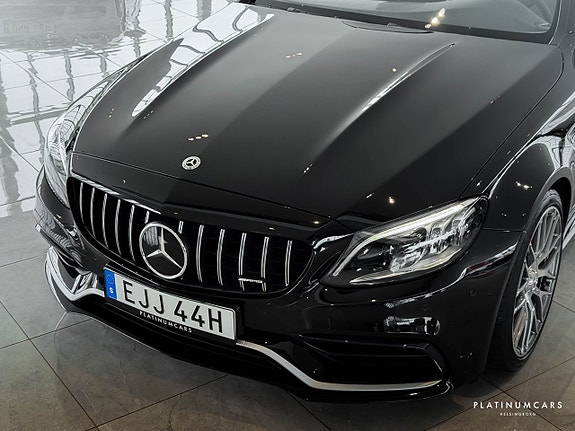 Mercedes-Benz C63 22 of 24