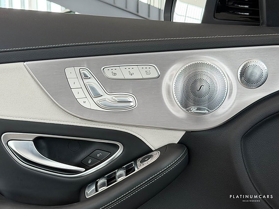 Mercedes-Benz C63 19 of 24