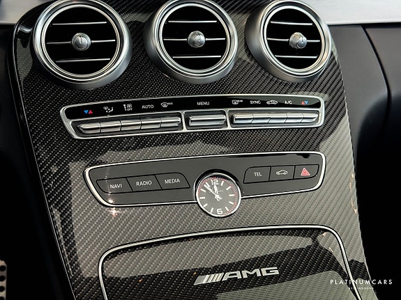 Mercedes-Benz C63 16 of 24