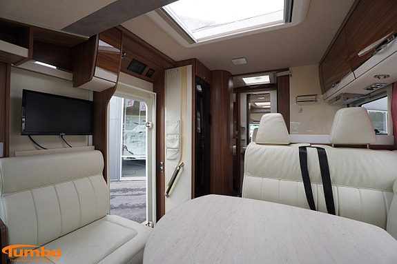 Eura Mobil IL 725 QB 4 of 21
