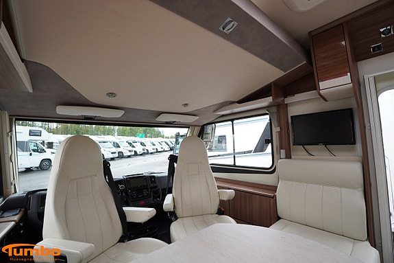 Eura Mobil IL 725 QB 3 of 21