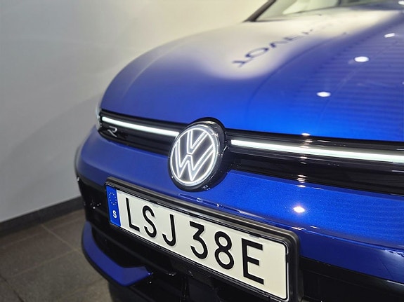 Volkswagen Golf V 3 of 24