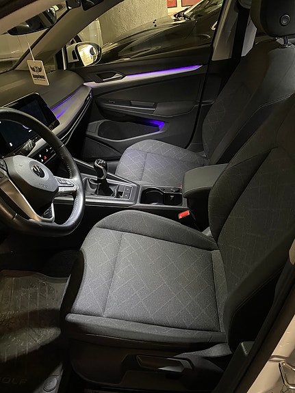 Volkswagen Golf VIII 5 of 10