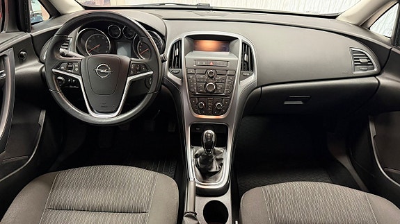 Opel Astra 11 of 16