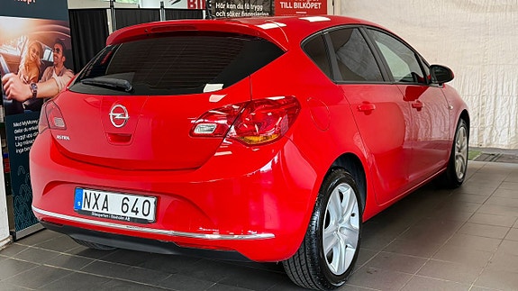 Opel Astra 6 of 16