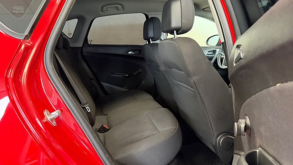 Opel Astra 16 of 16