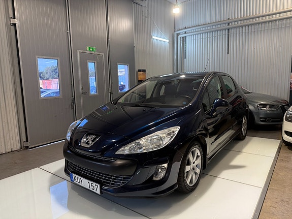 Peugeot 308 4 of 14