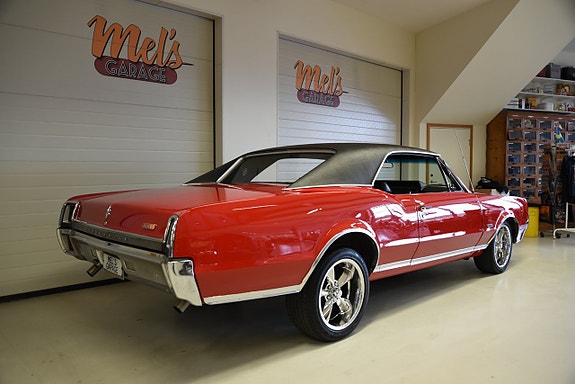 Oldsmobile Cutlass 8 of 30