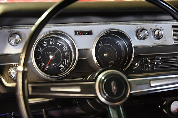 Oldsmobile Cutlass 26 of 30