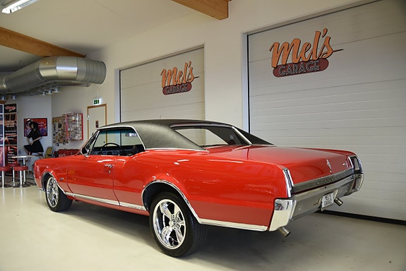 Oldsmobile Cutlass 6 of 30
