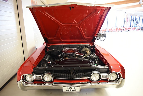 Oldsmobile Cutlass 16 of 30