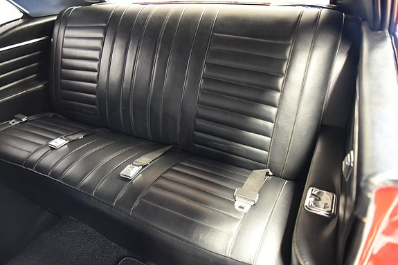 Oldsmobile Cutlass 28 of 30