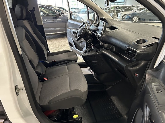 Peugeot Partner 18 of 24