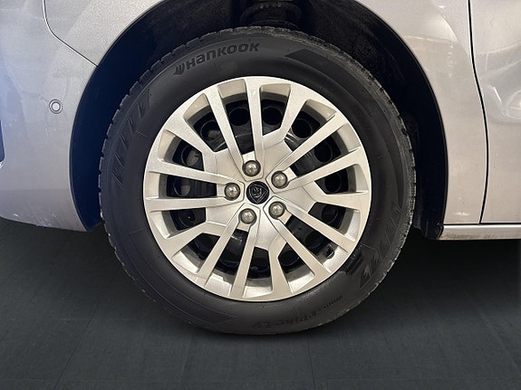 Peugeot e-Expert 15 of 17