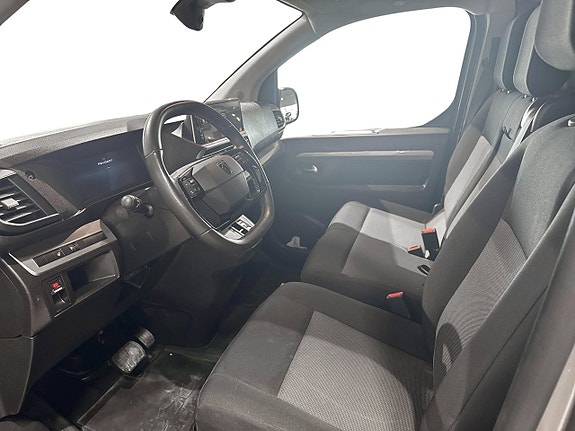Peugeot e-Expert 7 of 17