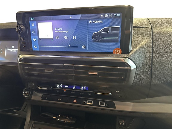 Peugeot e-Expert 13 of 17
