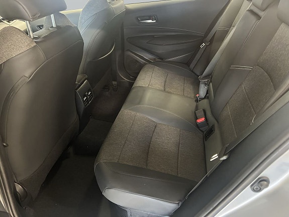 Toyota Corolla 7 of 19