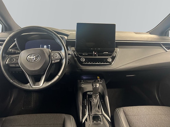 Toyota Corolla 8 of 19