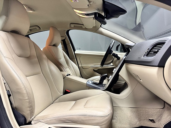 Volvo S60 11 of 12