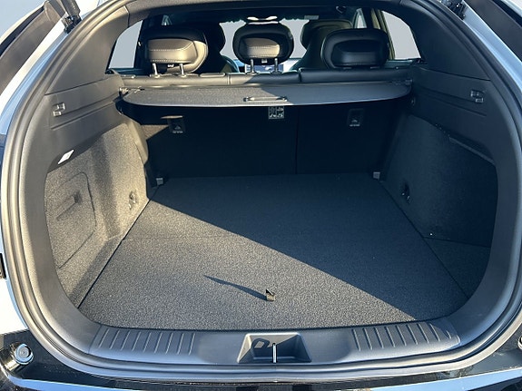 Mazda CX-6e 12 of 27