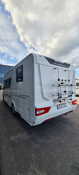 Adria Coral S 690 SL "Enkelsäng, Superfint skick!" 3 of 17