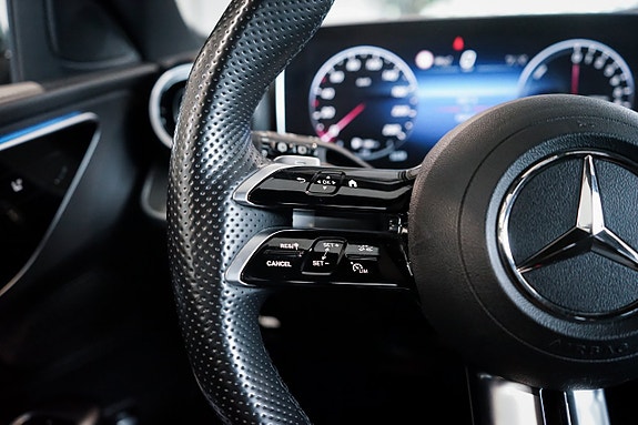 Mercedes-Benz C300 22 of 28