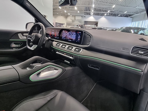 Mercedes-Benz GLE350 de 9 of 16