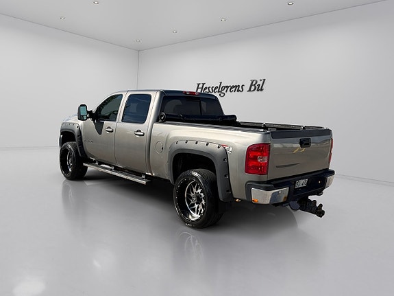 Chevrolet Silverado 2500 9 of 16