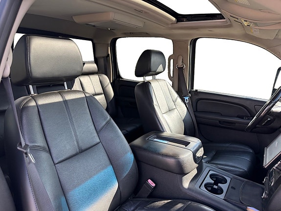 Chevrolet Silverado 2500 14 of 16