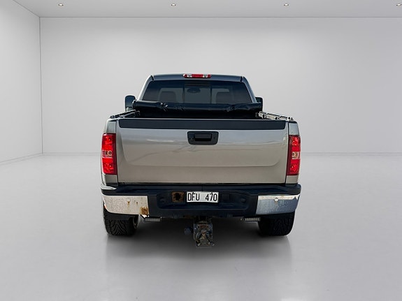 Chevrolet Silverado 2500 7 of 16