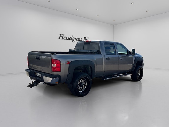 Chevrolet Silverado 2500 6 of 16