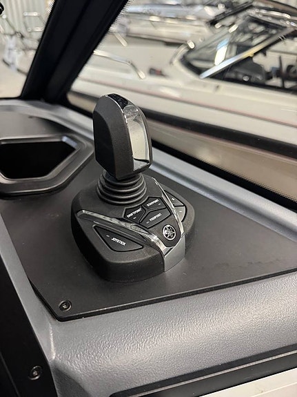 Buster Supermagnum F350XSA 2027 Black Edition *Autopilot* 10 of 12