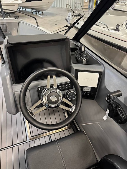 Buster Supermagnum F350XSA 2027 Black Edition *Autopilot* 8 of 12