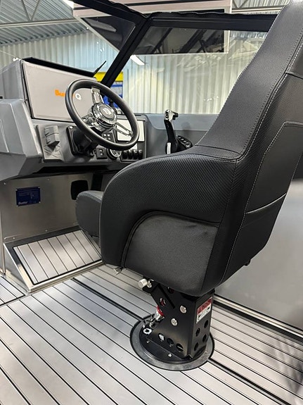 Buster Supermagnum F350XSA 2027 Black Edition *Autopilot* 9 of 12