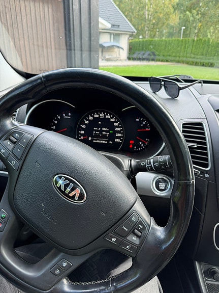 Kia Sorento 5 of 10