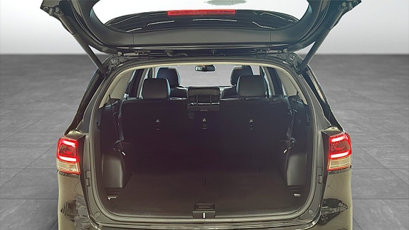 Kia Sorento 10 of 13