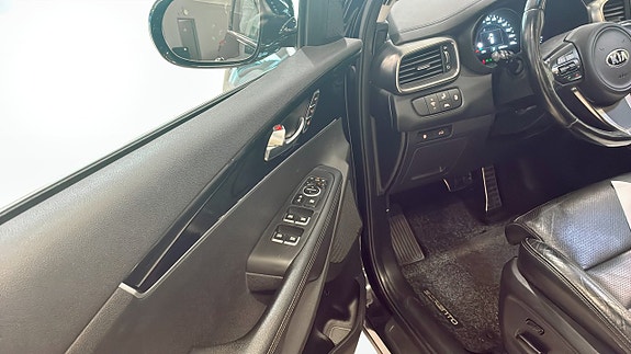 Kia Sorento 11 of 13